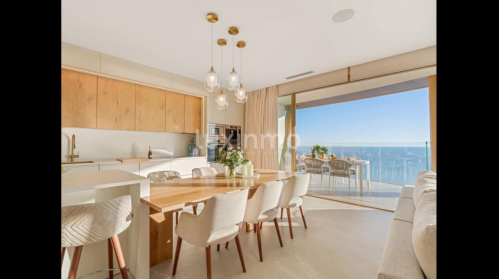 4 sypialnia Penthouse na sprzedaż w Benidorm z basenem garażem - 2 500 000 € (Ref: 9205677)