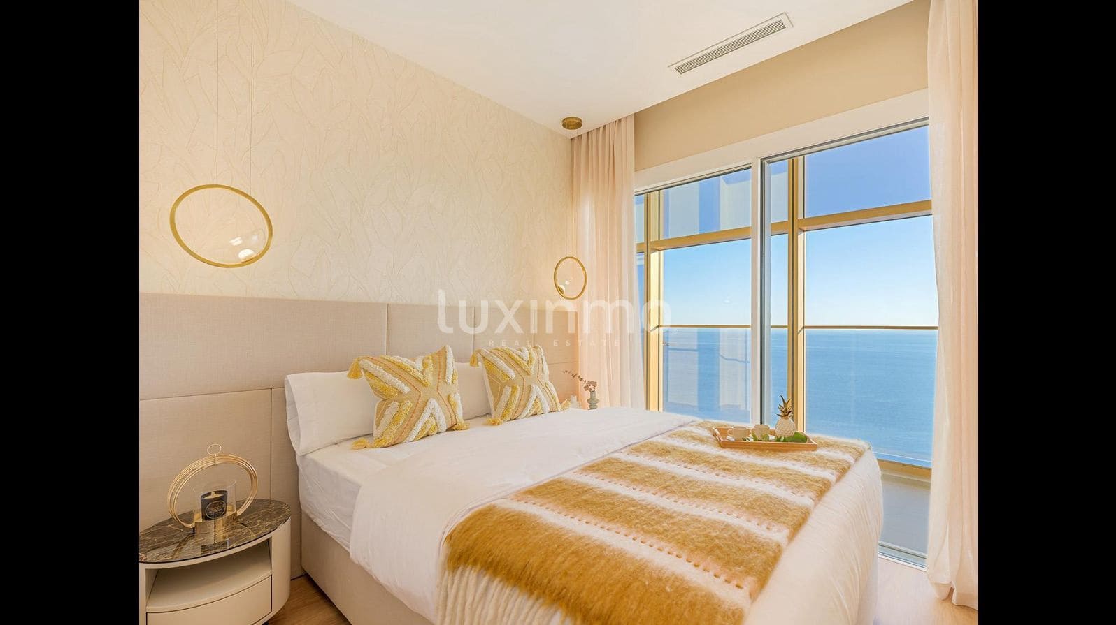 4 sypialnia Penthouse na sprzedaż w Benidorm z basenem garażem - 2 500 000 € (Ref: 9205677)