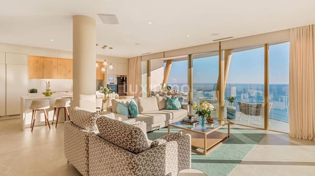 4 soverom Penthouse til salgs i Benidorm med svømmebasseng garasje - € 2 500 000 (Ref: 9205677)