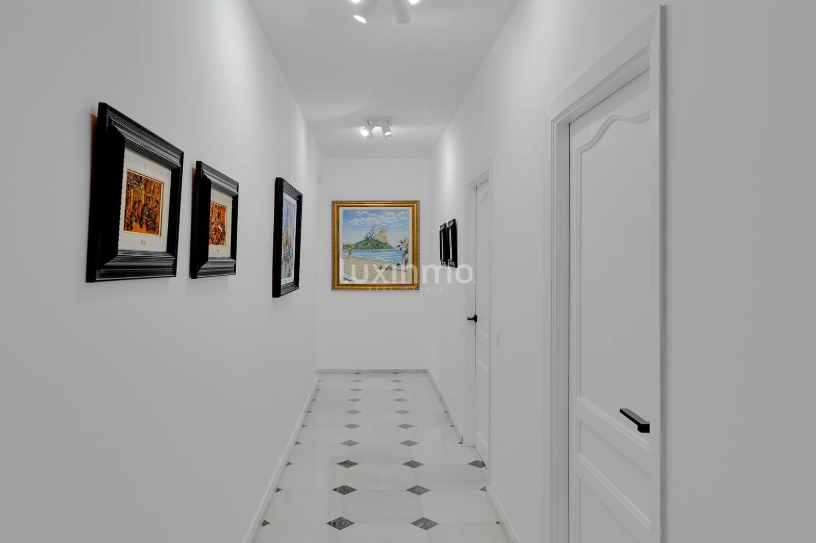 6 soverom Villa til salgs i Calpe / Calp med svømmebasseng garasje - € 1 650 000 (Ref: 9205750)