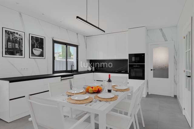 6 soverom Villa til salgs i Calpe / Calp med svømmebasseng garasje - € 1 650 000 (Ref: 9205750)