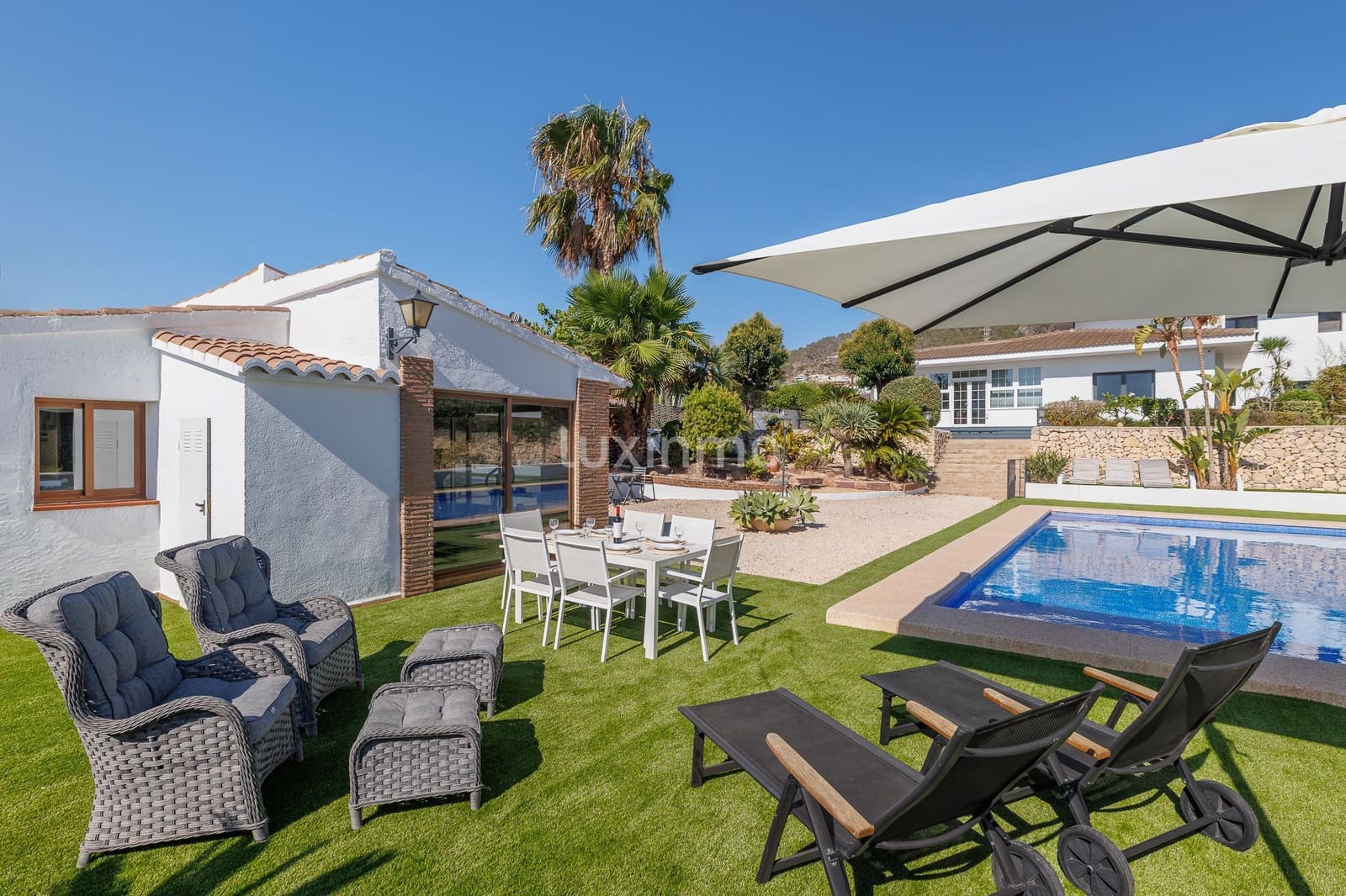 6 soverom Villa til salgs i Calpe / Calp med svømmebasseng garasje - € 1 650 000 (Ref: 9205750)