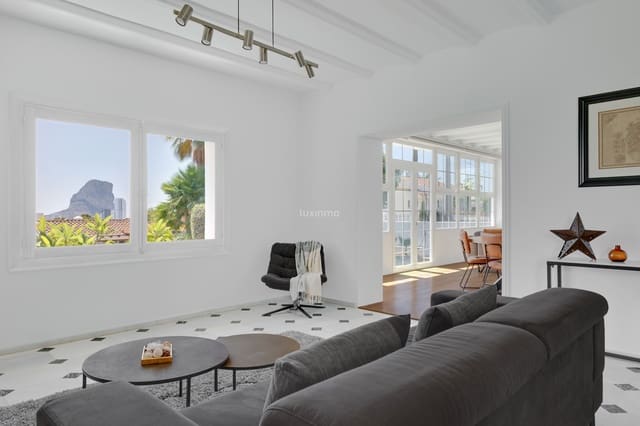 6 soverom Villa til salgs i Calpe / Calp med svømmebasseng garasje - € 1 650 000 (Ref: 9205750)