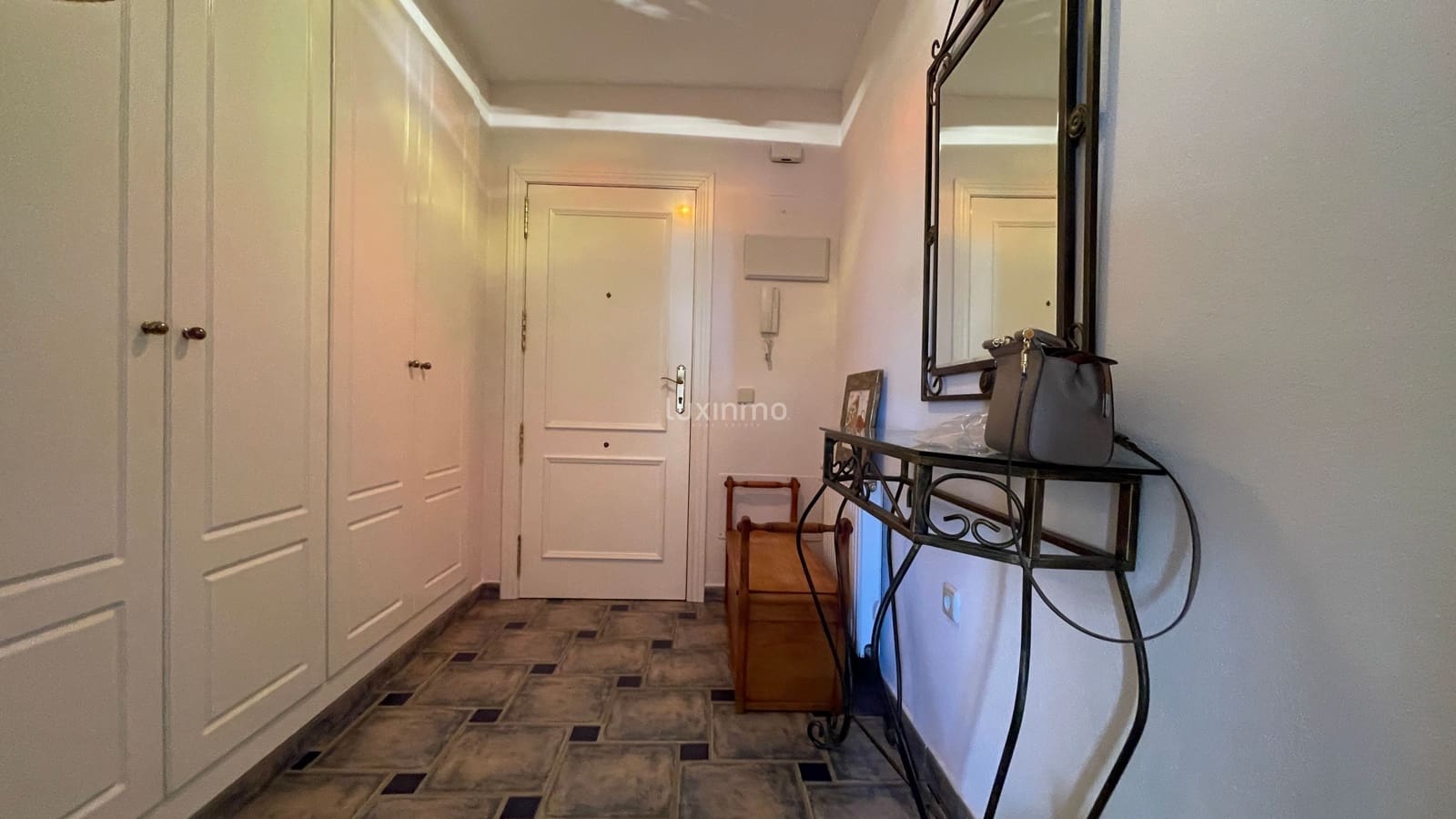 4 bedroom Apartment for rent in Calpe / Calp with pool garage - € 1,600 (Ref: 9210513)