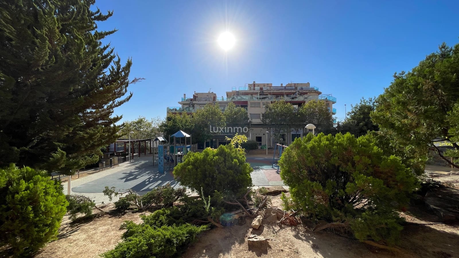 4 bedroom Apartment for rent in Calpe / Calp with pool garage - € 1,600 (Ref: 9210513)