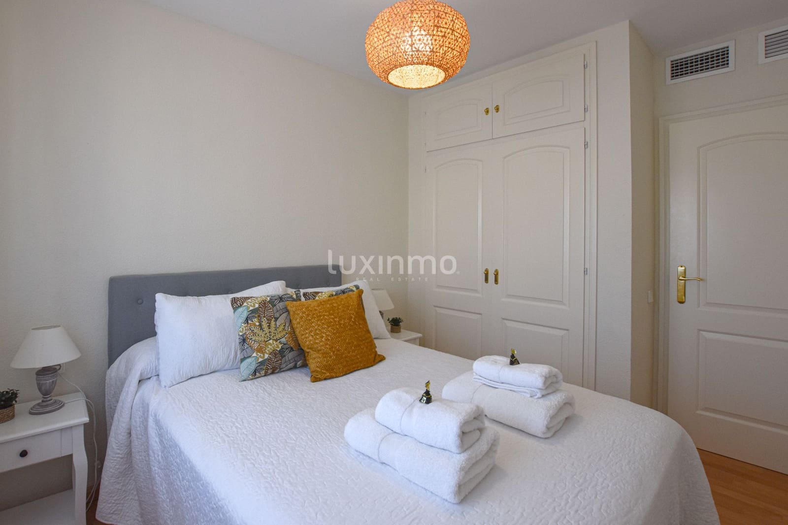 3 bedroom Apartment for rent in Calpe / Calp with pool garage - € 2,500 (Ref: 9210514)