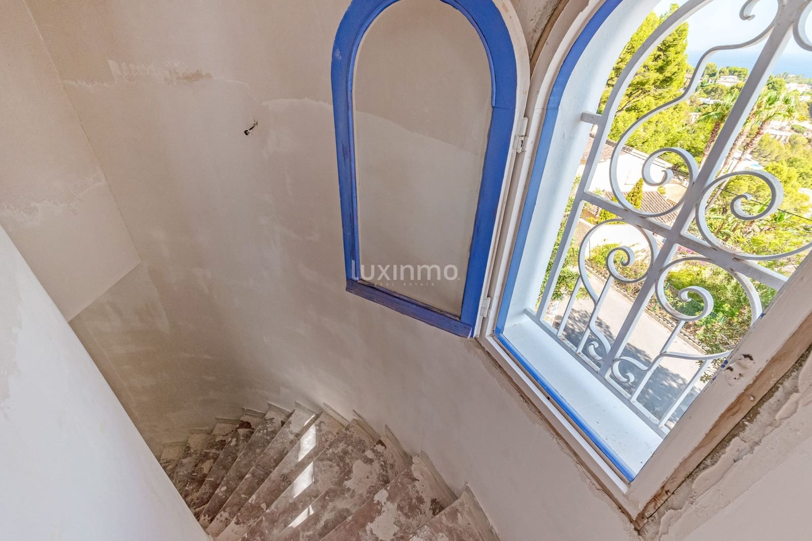 3 bedroom Villa for sale in Altea with pool garage - € 1,150,000 (Ref: 9211347)