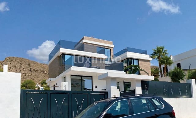 4 soverom Villa til salgs i Finestrat med svømmebasseng garasje - € 1 875 000 (Ref: 9245604)