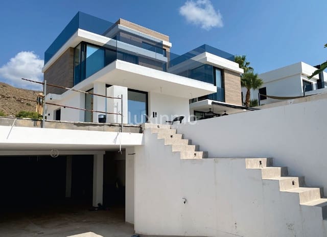 4 soverom Villa til salgs i Finestrat med svømmebasseng garasje - € 1 875 000 (Ref: 9245604)