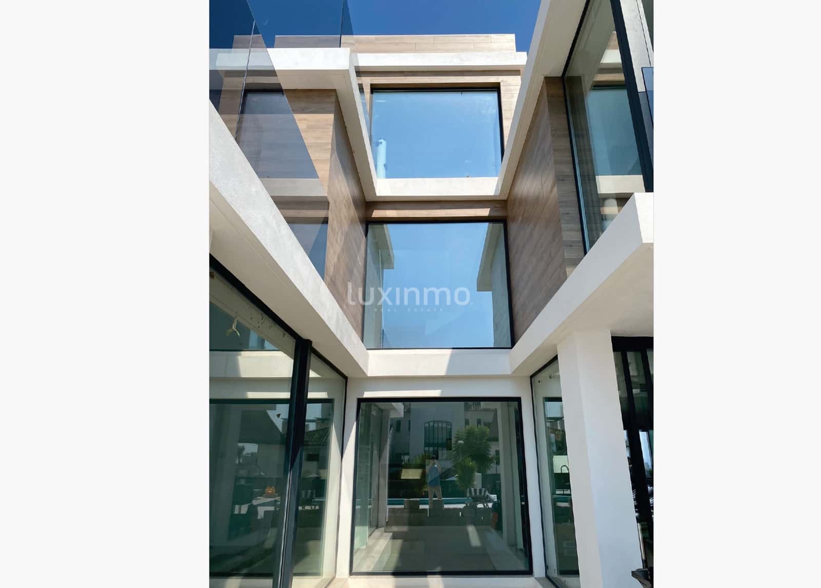 4 soverom Villa til salgs i Finestrat med svømmebasseng garasje - € 1 875 000 (Ref: 9245604)