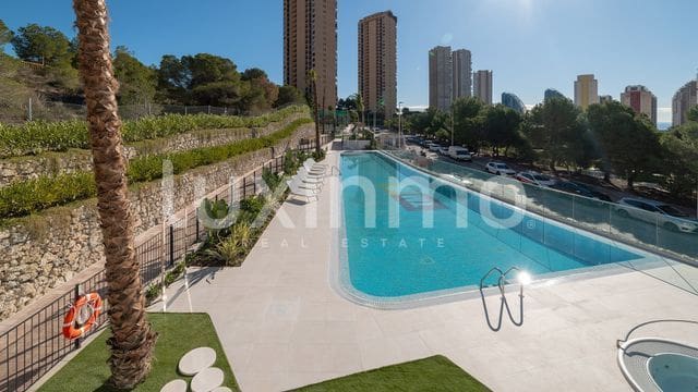 2 soverom Leilighet til leie i Benidorm med svømmebasseng garasje - € 1 800 (Ref: 9251620)