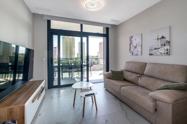 2 soverom Leilighet til leie i Benidorm med svømmebasseng garasje - € 1 800 (Ref: 9251620)