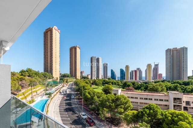 2 soverom Leilighet til leie i Benidorm med svømmebasseng garasje - € 1 800 (Ref: 9251620)