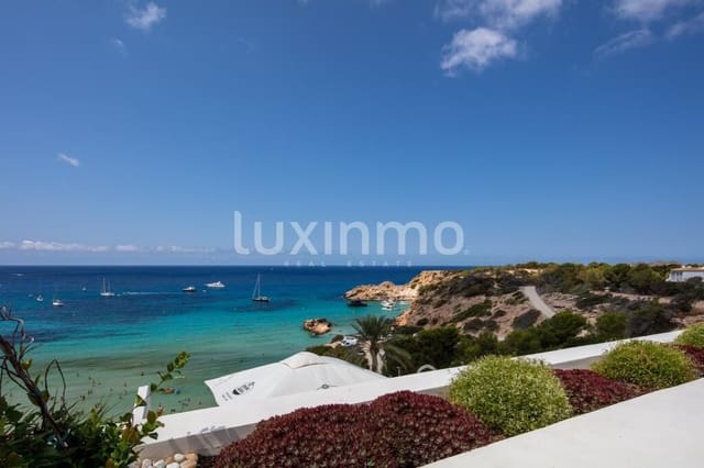 3 bedroom Penthouse for sale in San Jose / Sant Josep de Sa Talaia with pool garage - € 1,790,000 (Ref: 9257852)