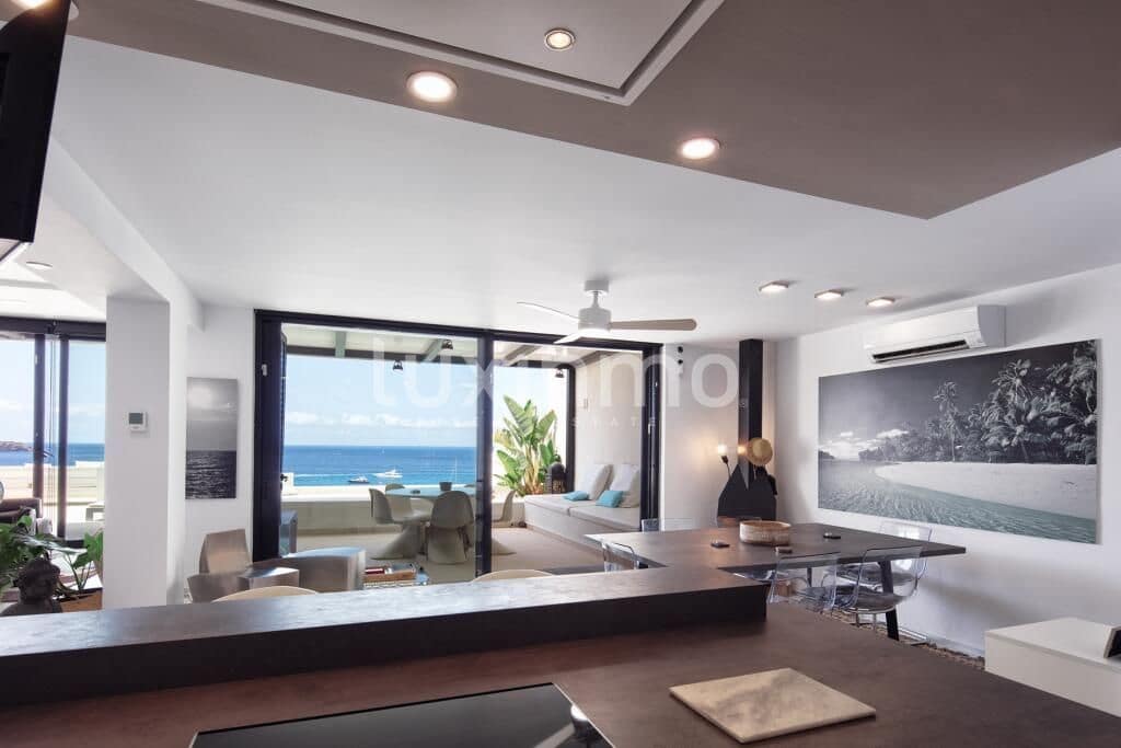 3 makuuhuone Kattohuoneisto myytävänä paikassa San Jose / Sant Josep de Sa Talaia mukana uima-altaan 
autotalli - 1 790 000 € (Ref: 9257852)