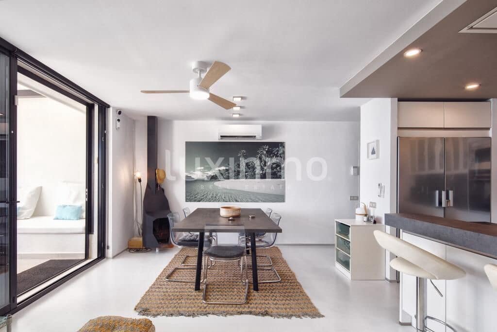 3 makuuhuone Kattohuoneisto myytävänä paikassa San Jose / Sant Josep de Sa Talaia mukana uima-altaan 
autotalli - 1 790 000 € (Ref: 9257852)