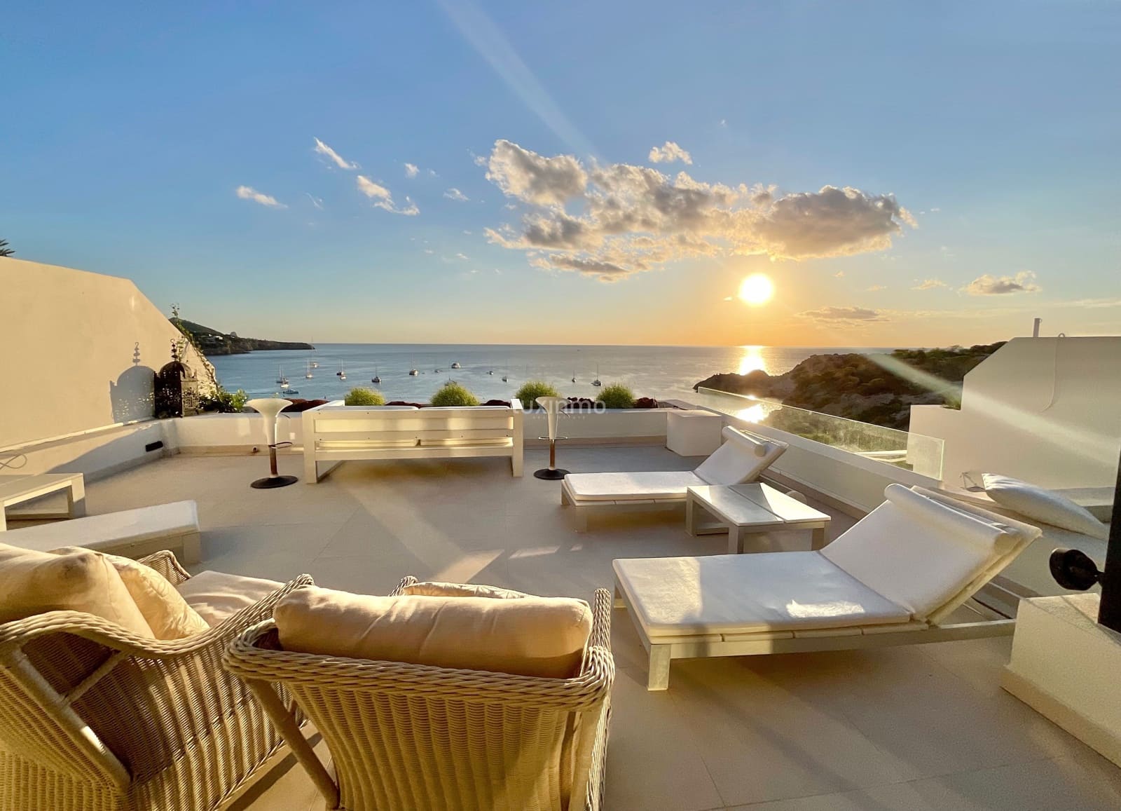 3 makuuhuone Kattohuoneisto myytävänä paikassa San Jose / Sant Josep de Sa Talaia mukana uima-altaan 
autotalli - 1 790 000 € (Ref: 9257852)