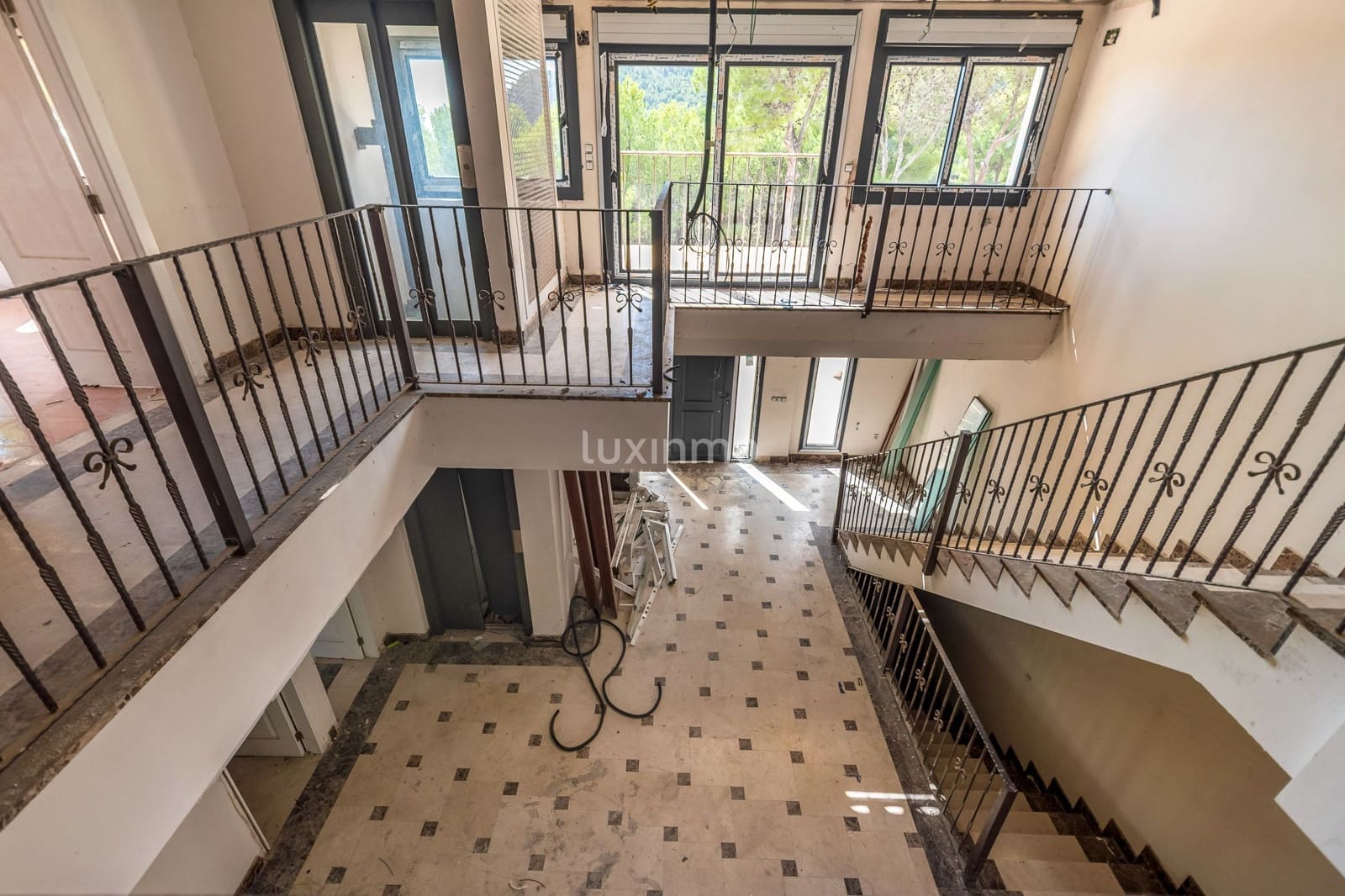 7 bedroom Villa for sale in Polop with pool garage - € 1,600,000 (Ref: 9267847)