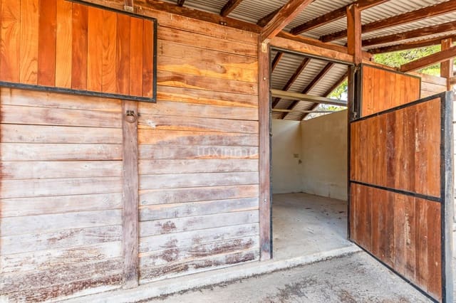 7 bedroom Villa for sale in Polop with pool garage - € 1,600,000 (Ref: 9267847)