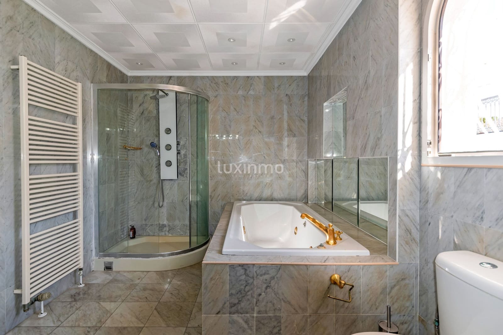 5 soverom Villa til salgs i Benidorm med svømmebasseng garasje - € 2 250 000 (Ref: 9279812)