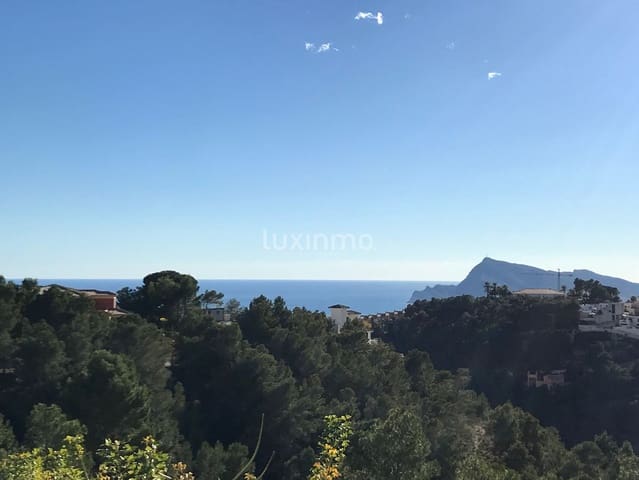 Grunde uden byggetilladelser til salg i Altea - € 250.000 (Ref: 9290901)