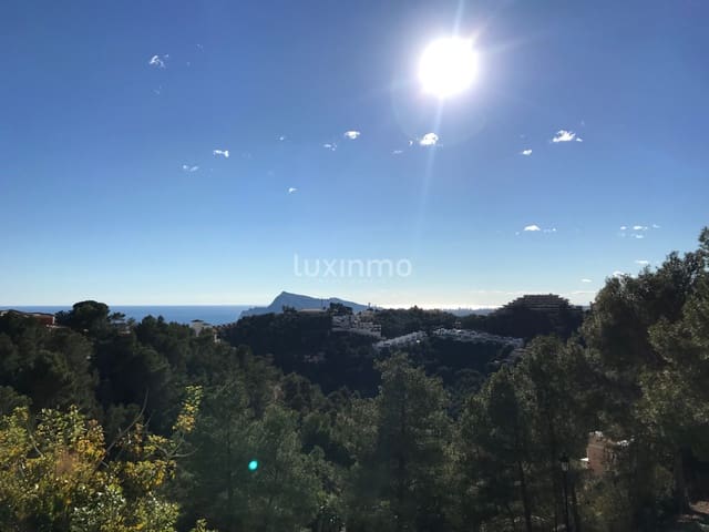 Grunde uden byggetilladelser til salg i Altea - € 250.000 (Ref: 9290901)
