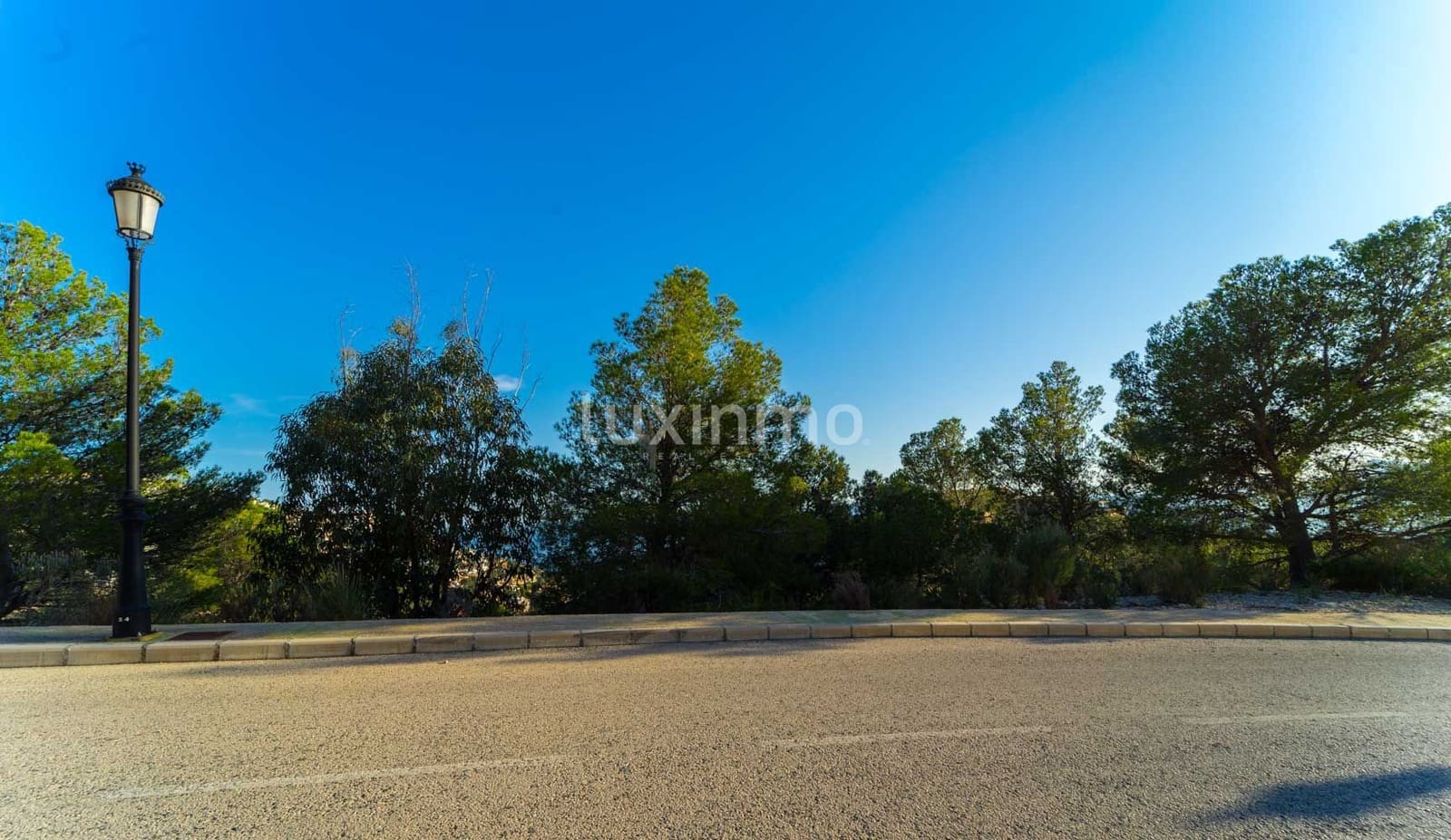 Ubebygd land til salgs i Altea - € 235 000 (Ref: 9295001)