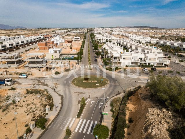 3 sovrum Villa till salu i Orihuela med pool - 379 000 € (Ref: 9296581)