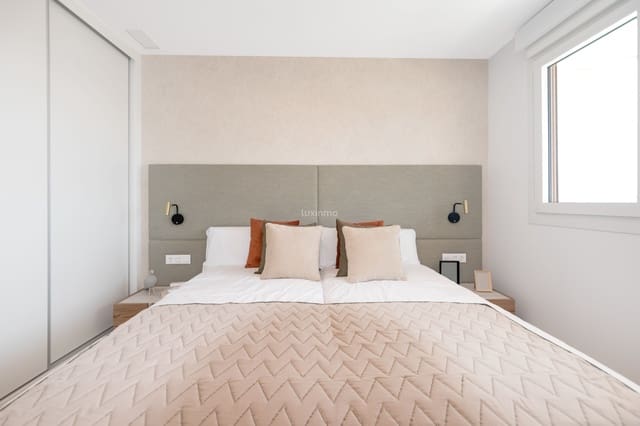 4 soveværelse Rækkehus til salg i La Nucia med swimmingpool garage - € 449.000 (Ref: 9296589)