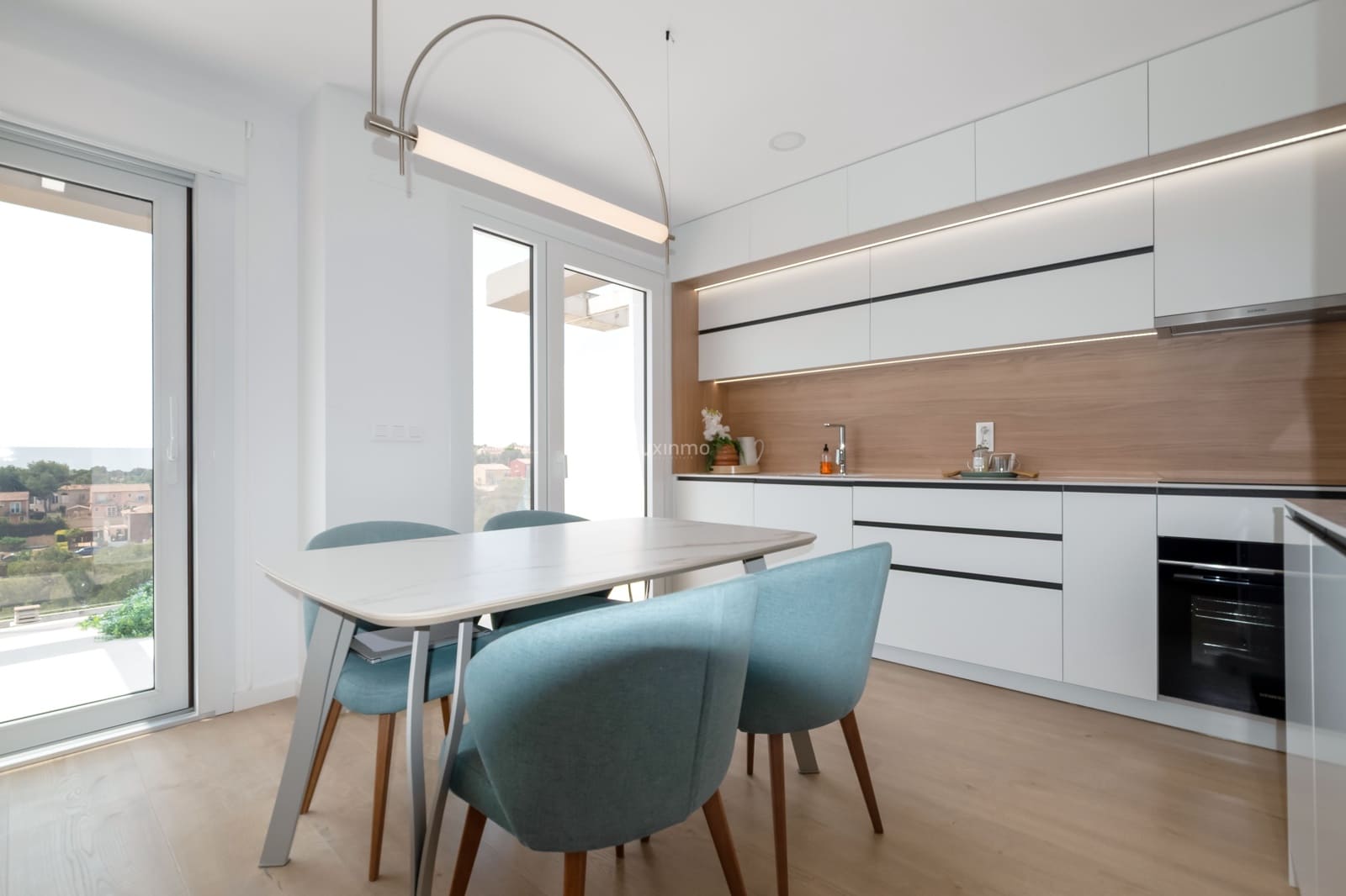 4 slaapkamer Rijtjeshuis te koop in La Nucia met zwembad garage - € 449.000 (Ref: 9296589)