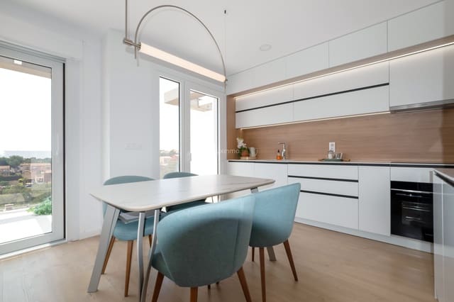 4 soveværelse Rækkehus til salg i La Nucia med swimmingpool garage - € 449.000 (Ref: 9296589)