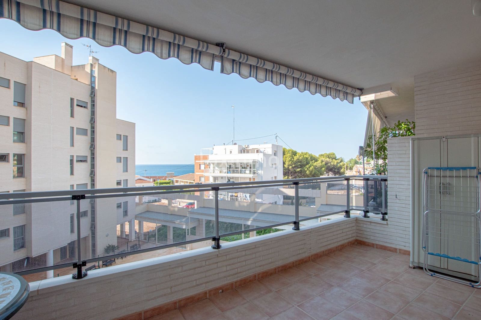 2 sovrum Lägenhet till salu i Calpe / Calp med pool garage - 335 000 € (Ref: 9302975)