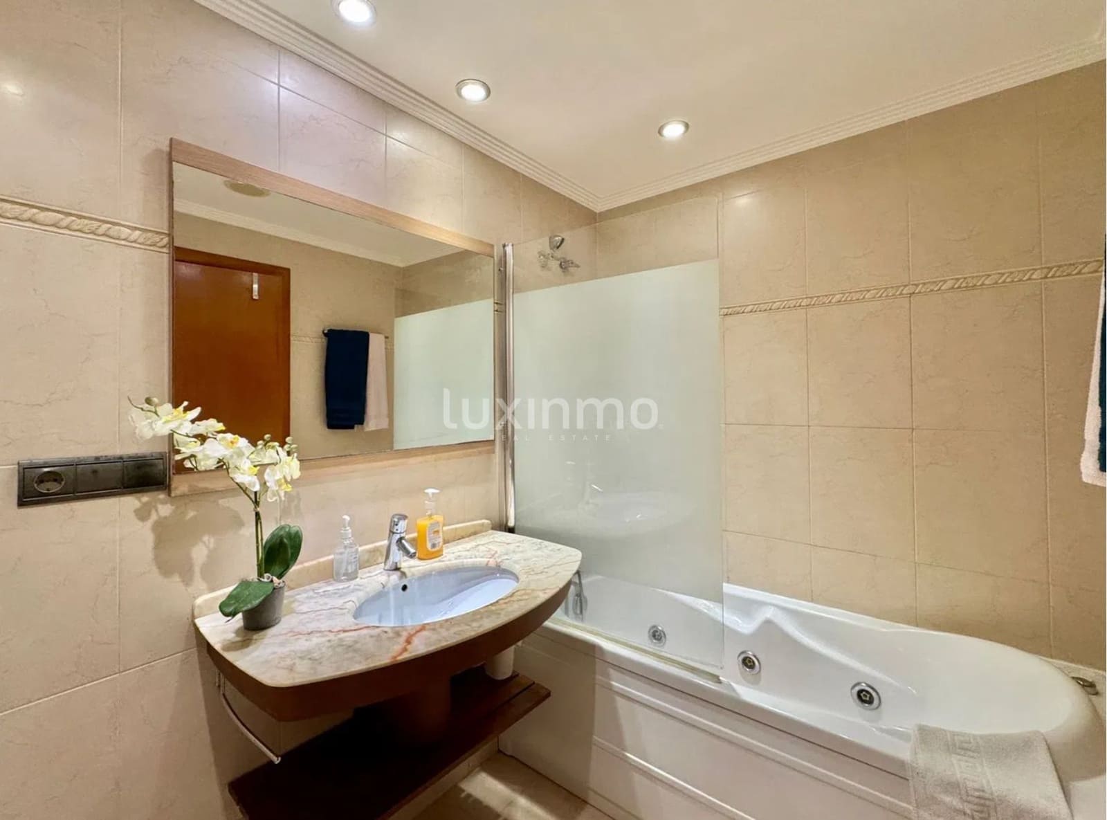 2 soveværelse Lejlighed til salg i Altea med swimmingpool - € 380.000 (Ref: 9304763)