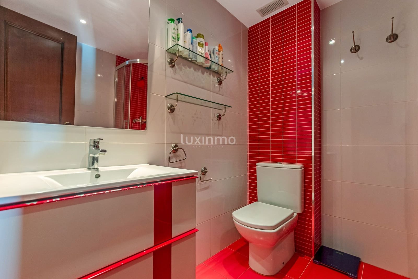 3 sovrum Lägenhet till salu i Benidorm med pool garage - 900 000 € (Ref: 9304764)