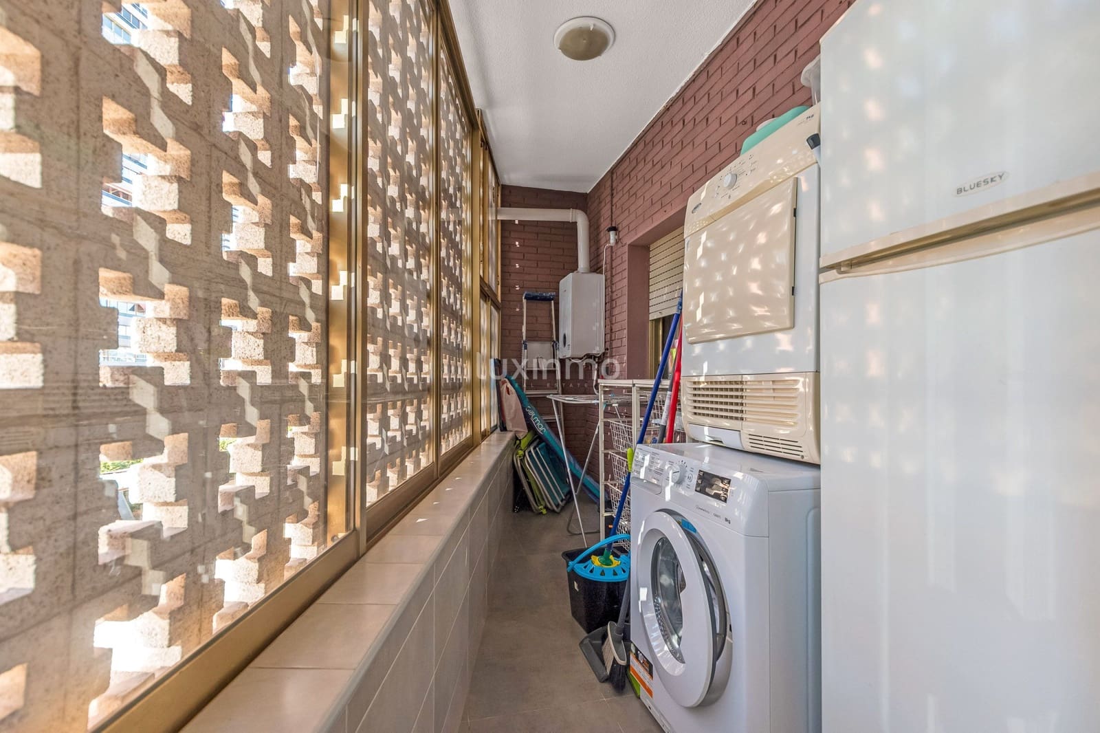 3 sovrum Lägenhet till salu i Benidorm med pool garage - 900 000 € (Ref: 9304764)