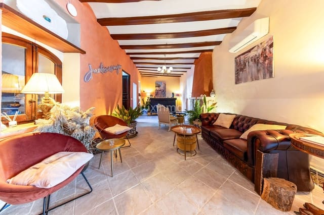 8 soverom Hus til salgs i Vall de Gallinera med svømmebasseng garasje - € 800 000 (Ref: 9304772)