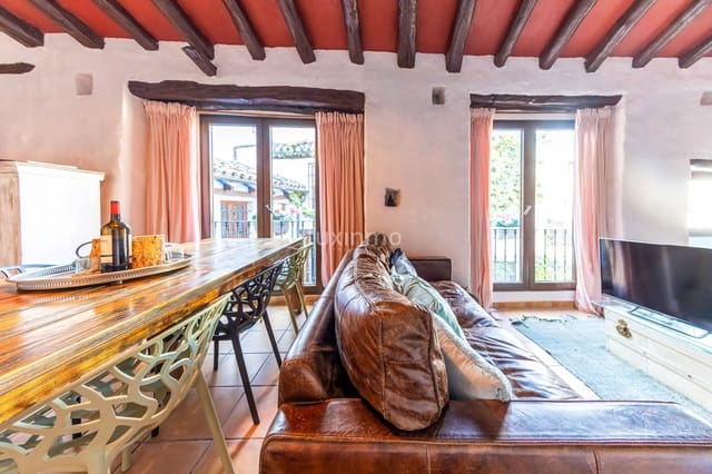 8 soverom Hus til salgs i Vall de Gallinera med svømmebasseng garasje - € 800 000 (Ref: 9304772)