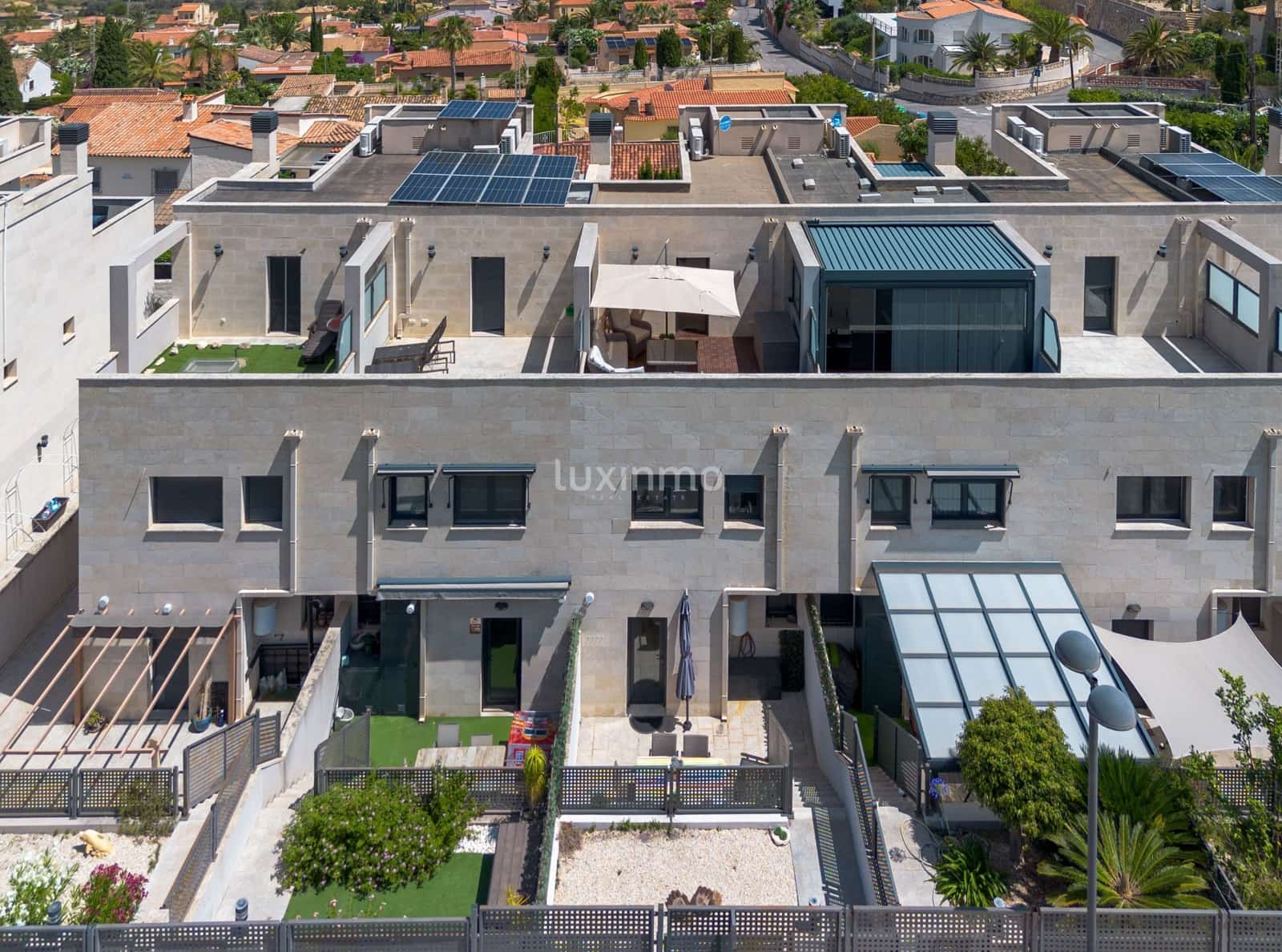 3 soverom Rekkehus til salgs i Calpe / Calp med svømmebasseng garasje - € 520 000 (Ref: 9304793)