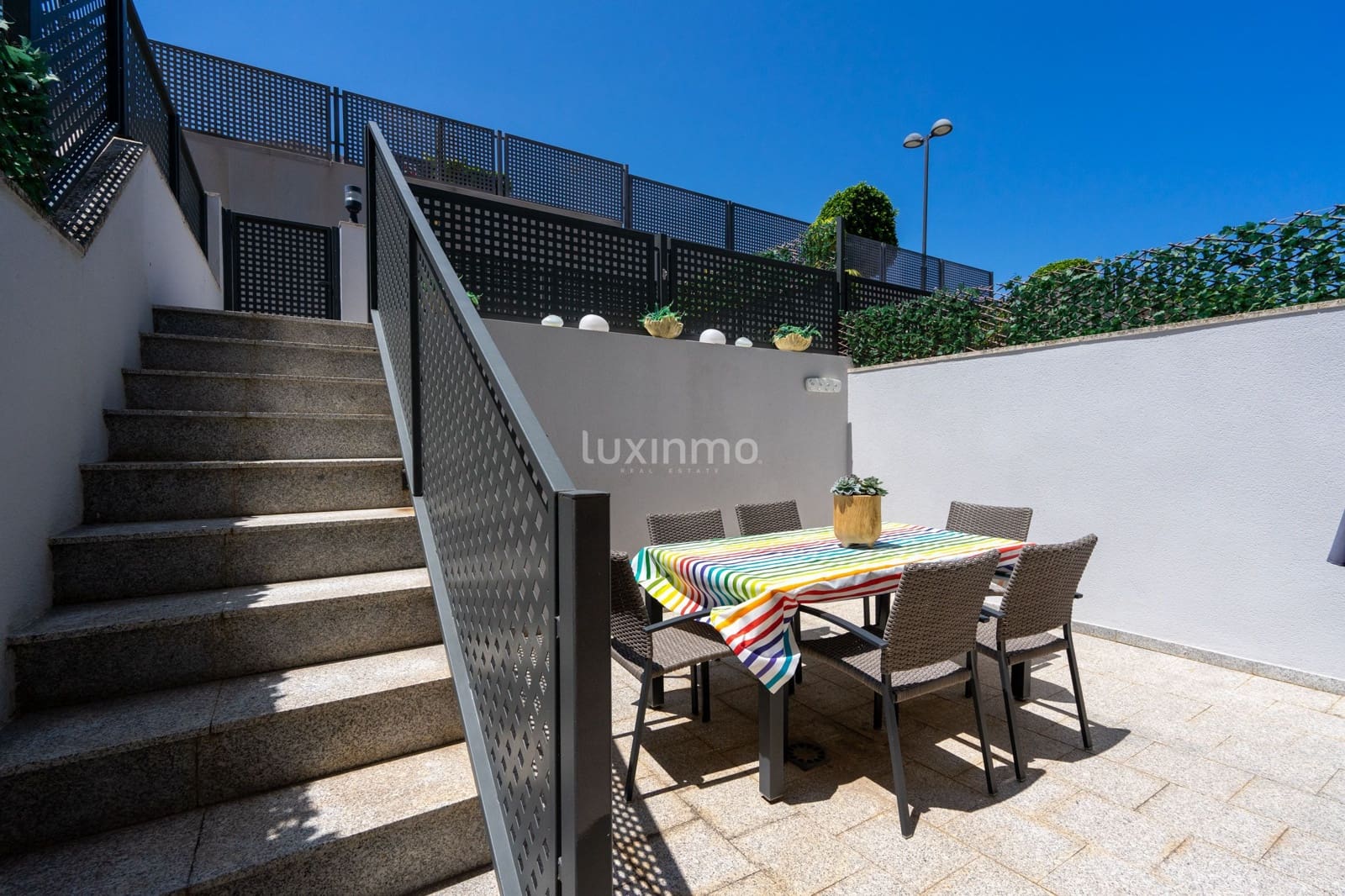 3 soverom Rekkehus til salgs i Calpe / Calp med svømmebasseng garasje - € 520 000 (Ref: 9304793)