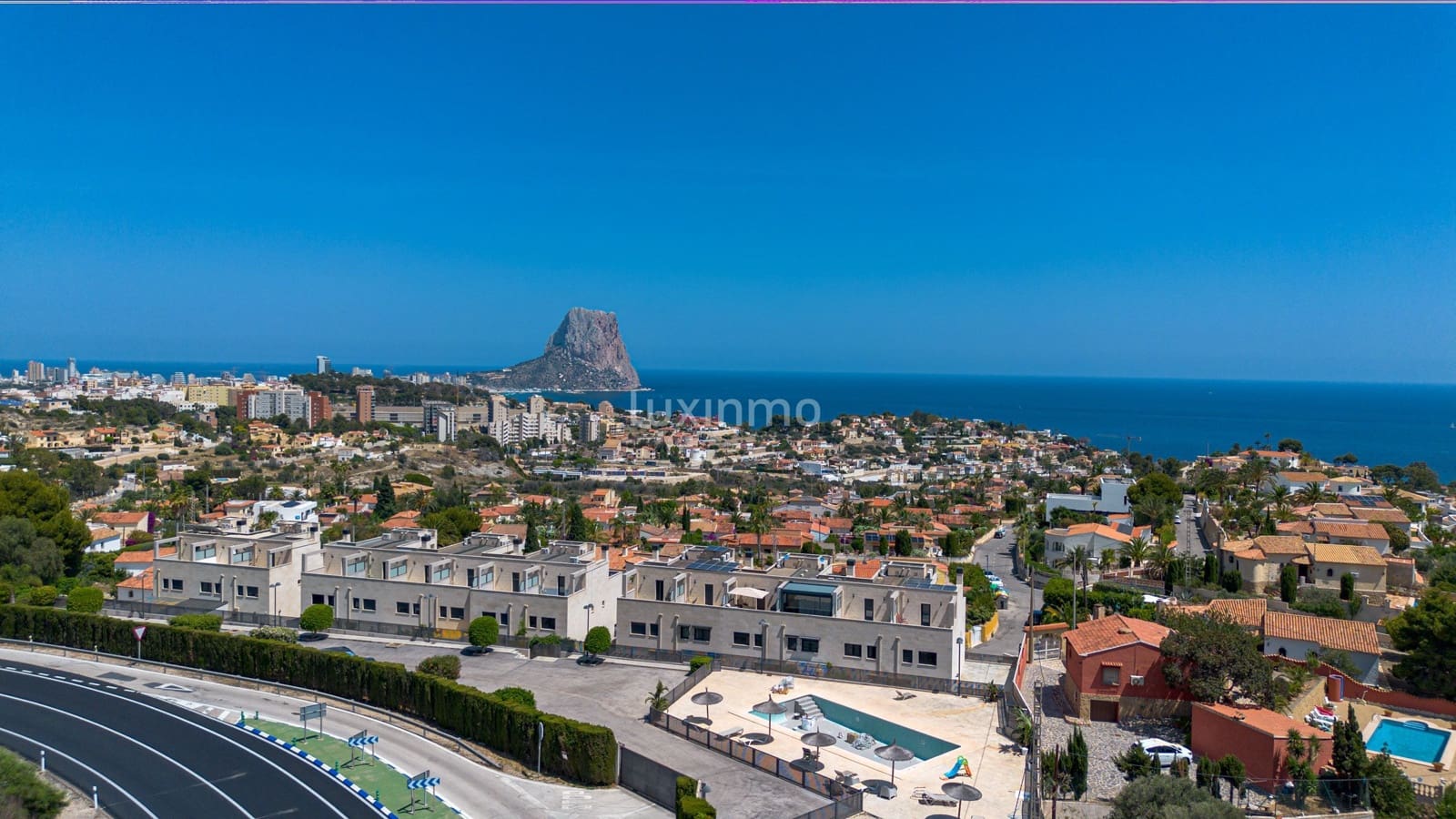 3 soverom Rekkehus til salgs i Calpe / Calp med svømmebasseng garasje - € 520 000 (Ref: 9304793)