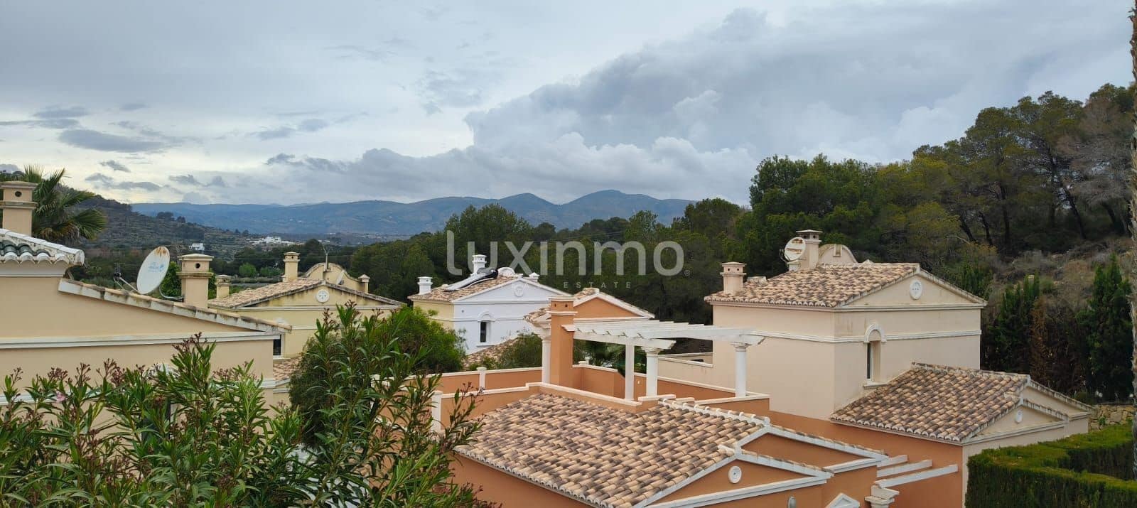 2 chambre Villa/Maison à vendre à Calpe / Calp avec piscine - 299 000 € (Ref: 9304795)