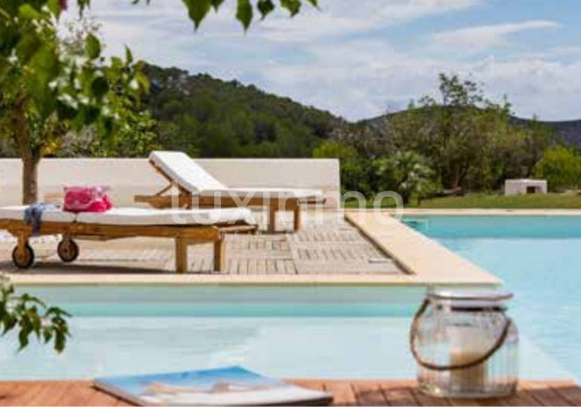 5 makuuhuone Huvila myytävänä paikassa Ibiza kaupunki mukana uima-altaan 
autotalli - 8 900 000 € (Ref: 9304801)