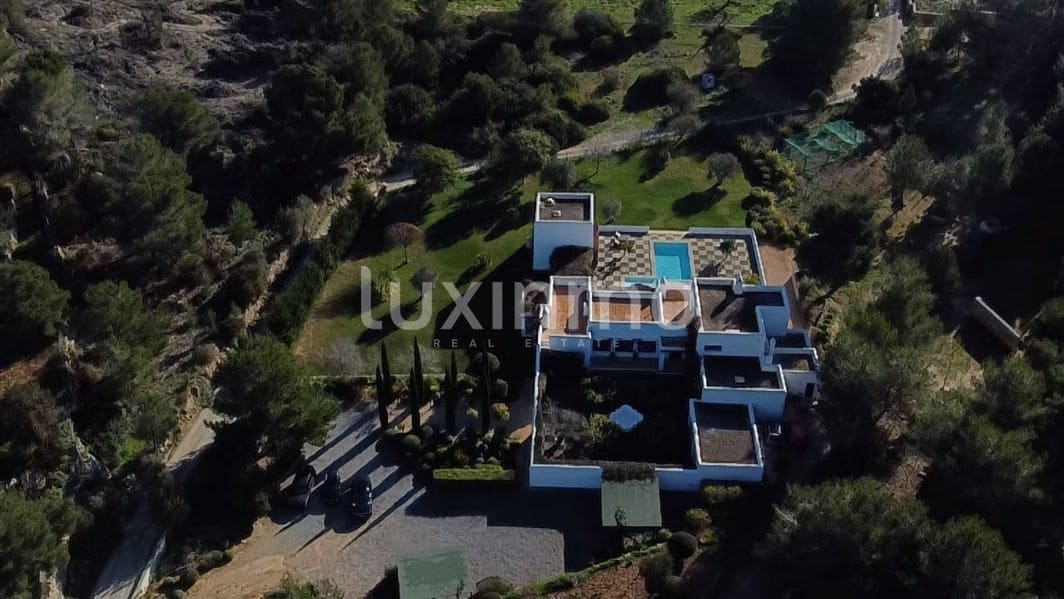 5 makuuhuone Huvila myytävänä paikassa Ibiza kaupunki mukana uima-altaan 
autotalli - 8 900 000 € (Ref: 9304801)