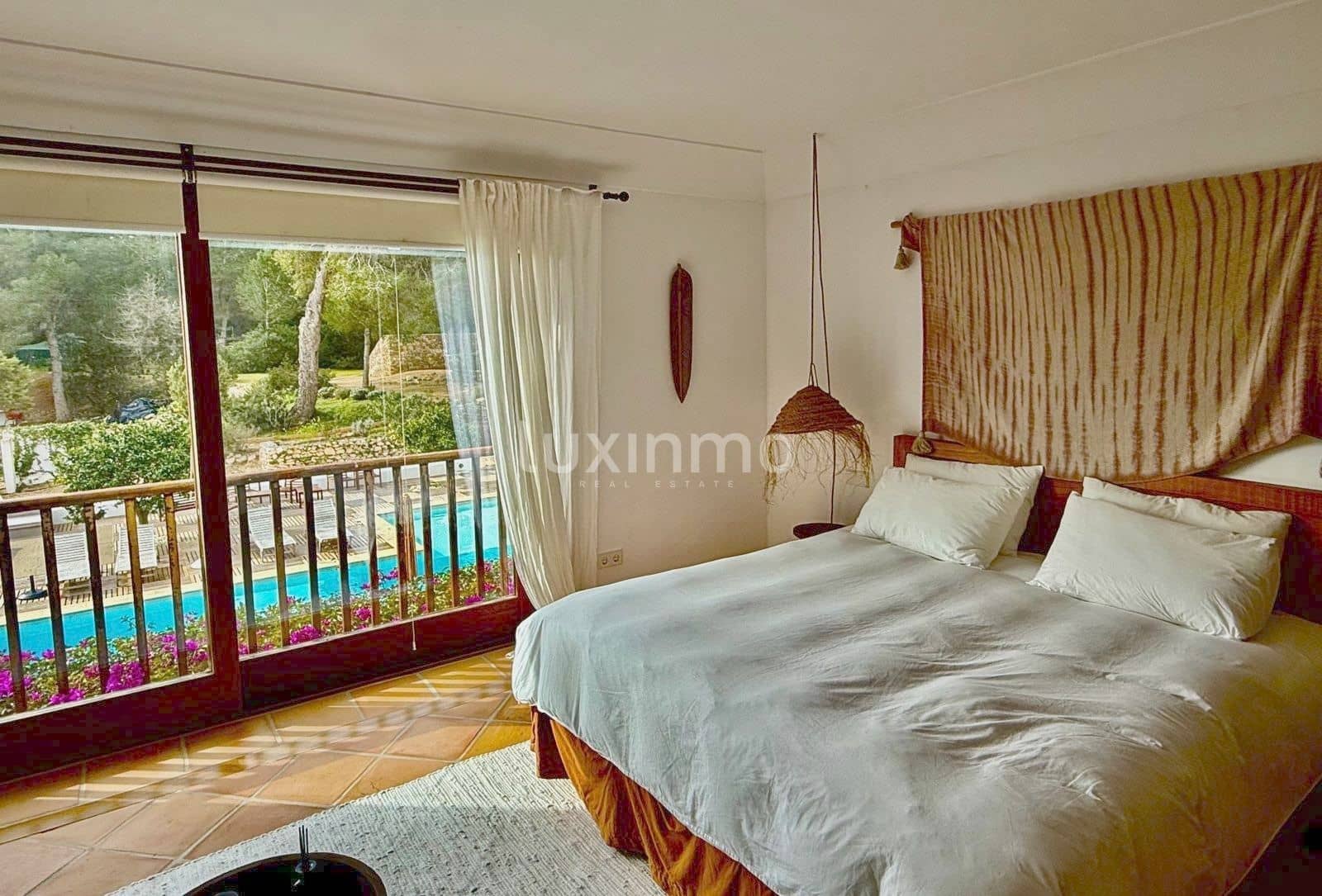 5 makuuhuone Huvila myytävänä paikassa Ibiza kaupunki mukana uima-altaan 
autotalli - 8 900 000 € (Ref: 9304801)