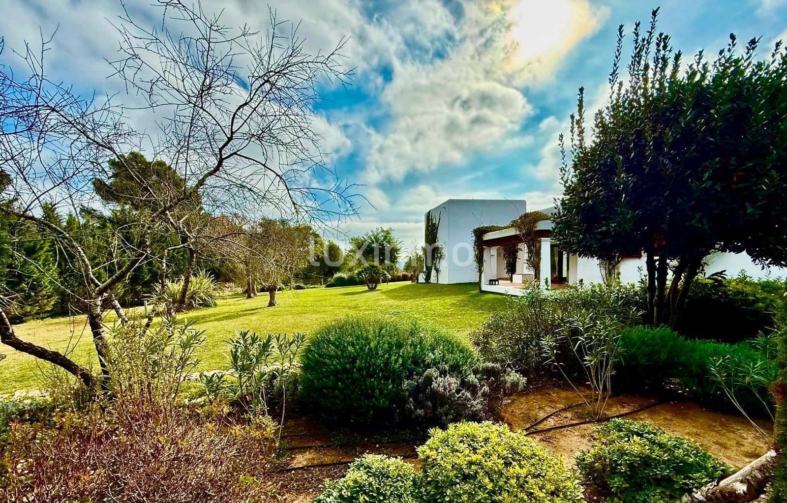 5 makuuhuone Huvila myytävänä paikassa Ibiza kaupunki mukana uima-altaan 
autotalli - 8 900 000 € (Ref: 9304801)