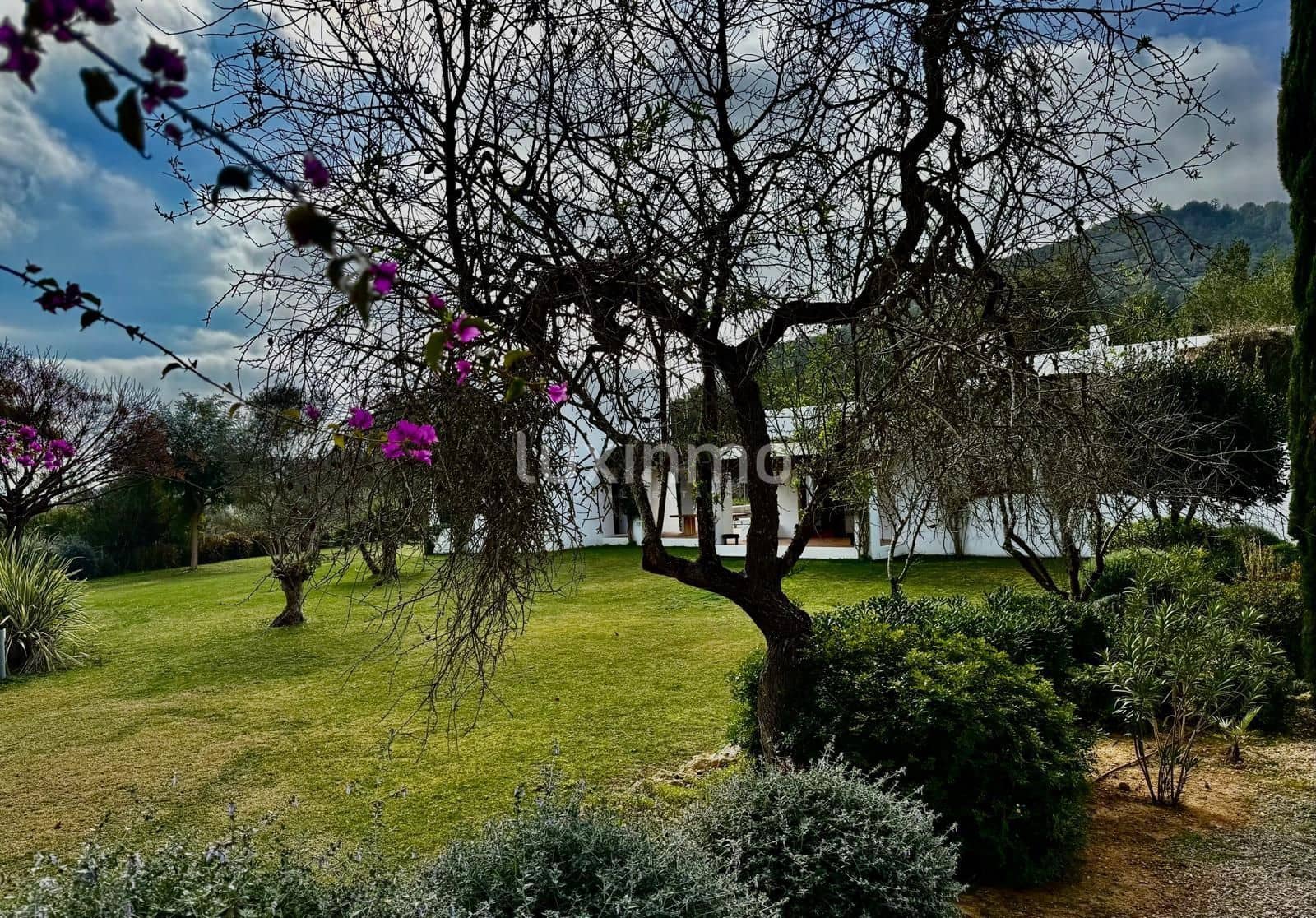 5 makuuhuone Huvila myytävänä paikassa Ibiza kaupunki mukana uima-altaan 
autotalli - 8 900 000 € (Ref: 9304801)