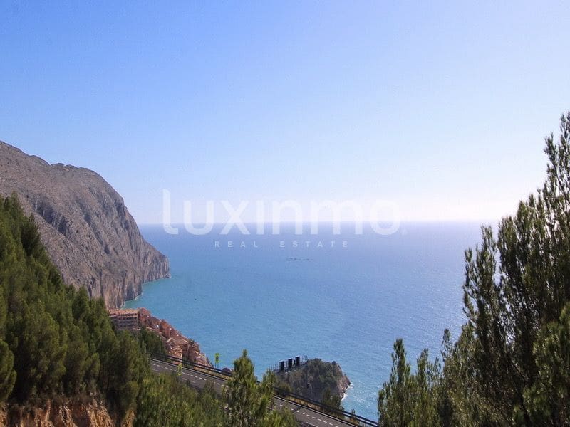 4 bedroom Villa for sale in Altea with pool garage - € 1,999,000 (Ref: 9304813)