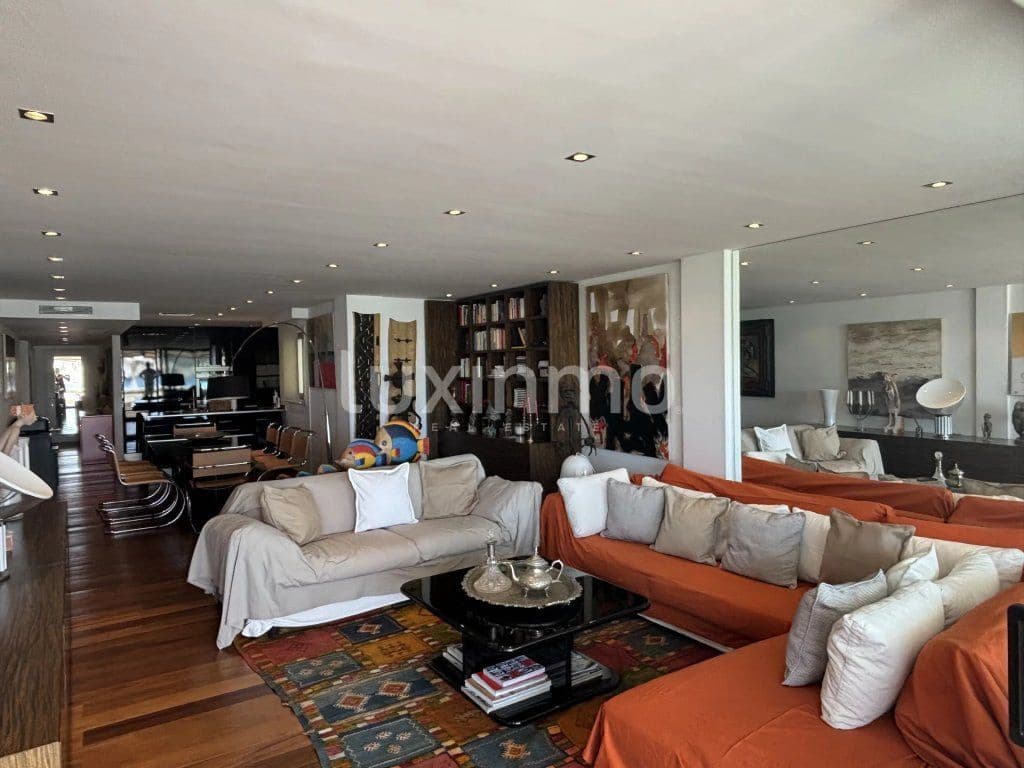 3 slaapkamer Flat te koop in Ibiza dorp met zwembad - € 2.650.000 (Ref: 9304830)