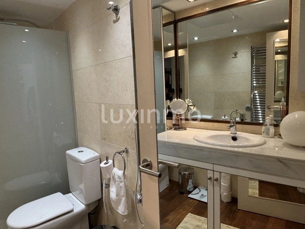 3 slaapkamer Flat te koop in Ibiza dorp met zwembad - € 2.650.000 (Ref: 9304830)