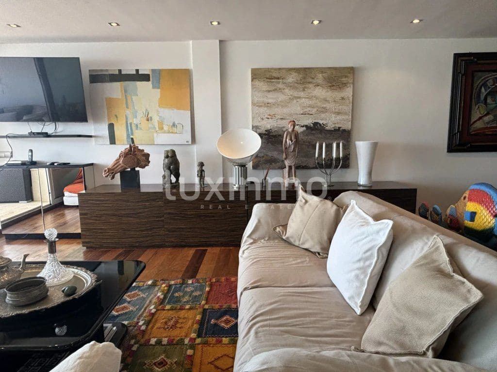 3 slaapkamer Flat te koop in Ibiza dorp met zwembad - € 2.650.000 (Ref: 9304830)